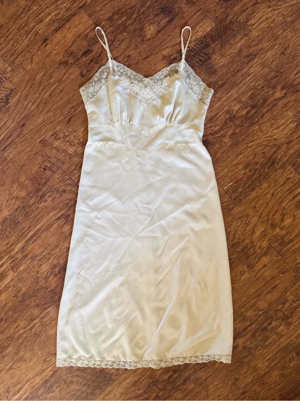 VTG Barbizon Satin Lace Trim Slip Dress in Ivory